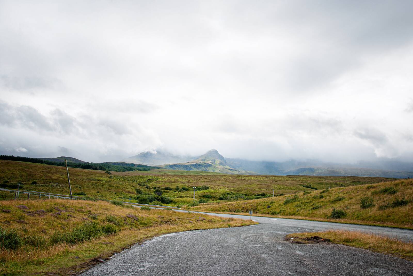 Single-track road into the moor